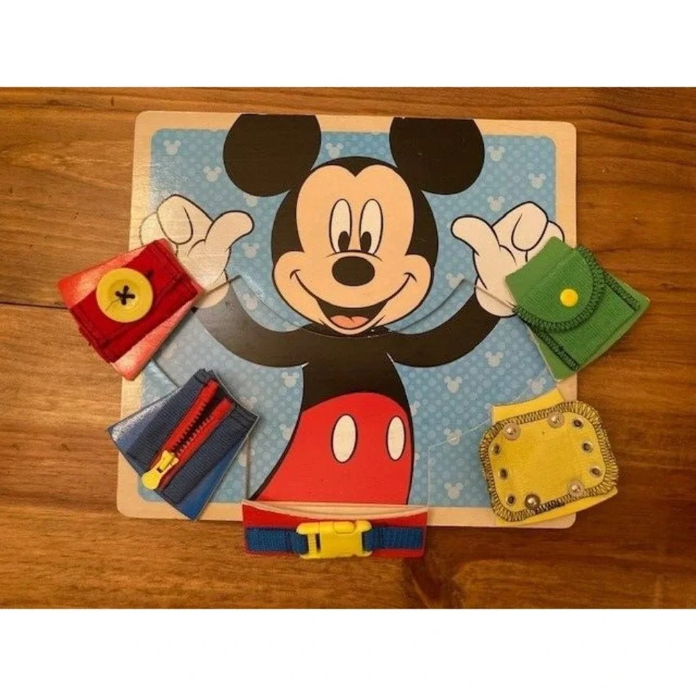 Disney Mickey Mouse wood puzzle buckles, snaps,‎ and ties Melissa & Doug